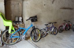 Domaine de Bousquetou - local à vélos